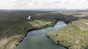 Vignette du programme télé Au bout c'est la mer (Le fleuve Tocantins (Brésil)) S8 (2/4)